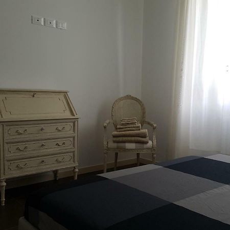 Casa Savoia Daire Desenzano del Garda Dış mekan fotoğraf