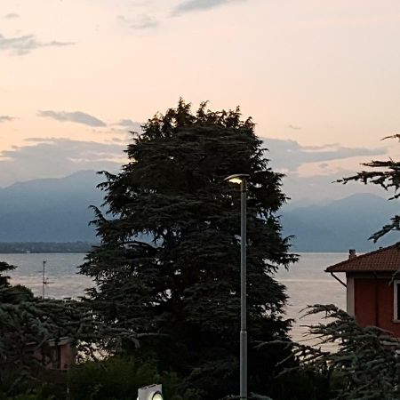 Casa Savoia Daire Desenzano del Garda Dış mekan fotoğraf