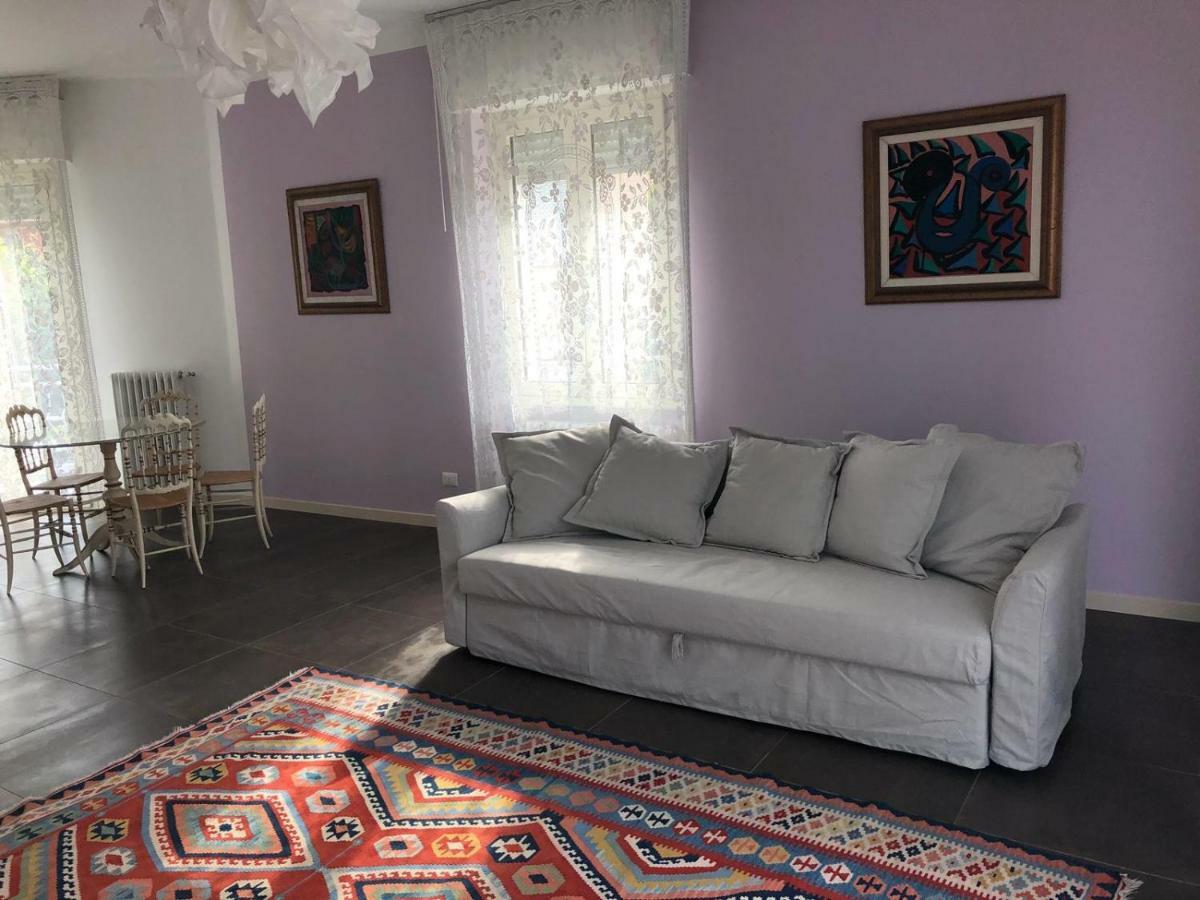 Casa Savoia Daire Desenzano del Garda Dış mekan fotoğraf